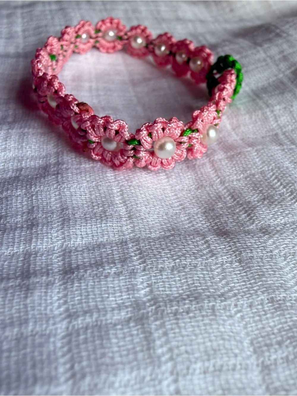 Handmade Pink Floral Bead Bracelet with Pearl, 7 Inches